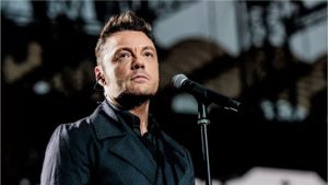 Tiziano Ferro ancora bloccato negli States