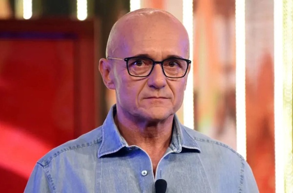 Fabrizio Corona, Signorini e Mediaset: cosa accade